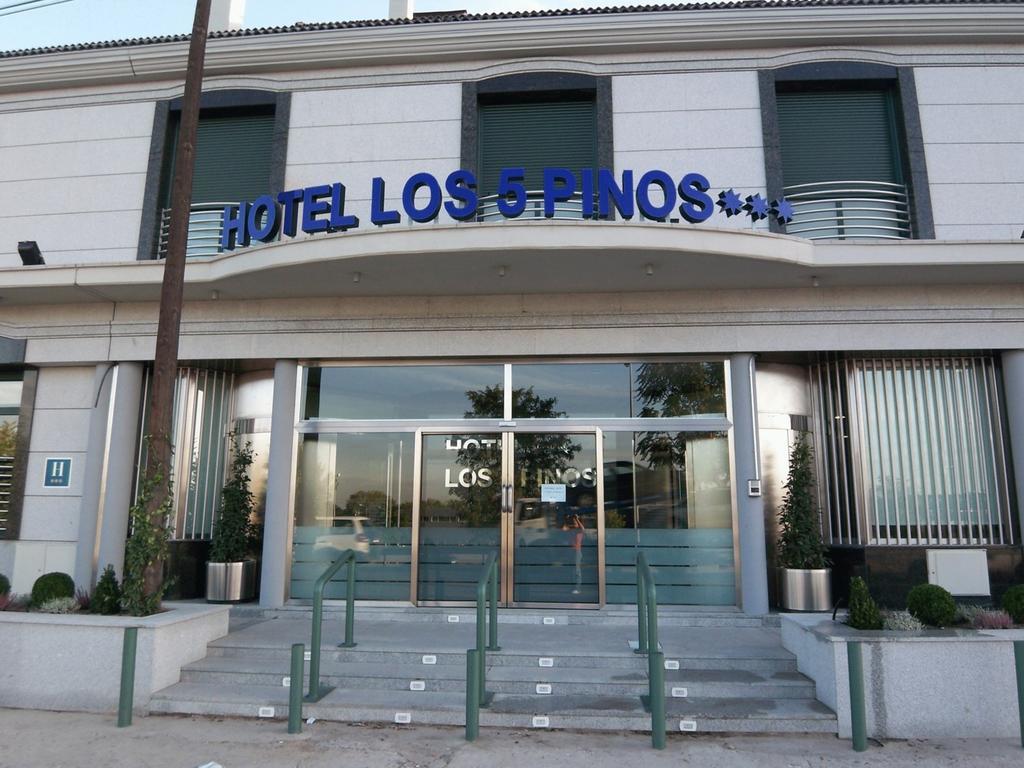 Hotel Los 5 Pinos Madri Exterior foto